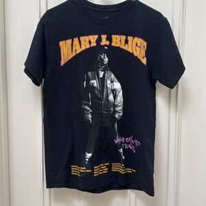 Urban Outfitters Mary J. Blige Tee